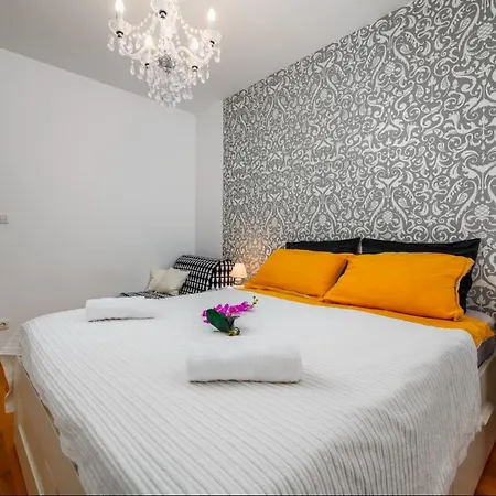 Aureo Center Apartmán