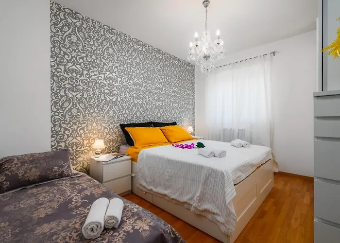 Appartement Aureo Center *